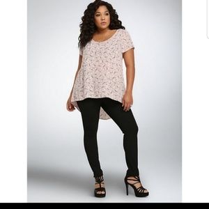 Torrid pink flow blouse with bows